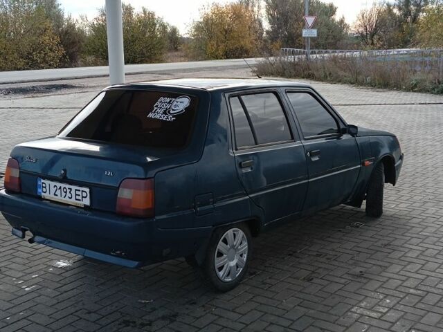 Серый ЗАЗ 1103 Славута, объемом двигателя 1 л и пробегом 171 тыс. км за 1290 $, фото 2 на Automoto.ua