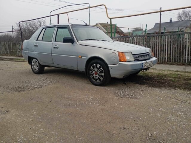 Серый ЗАЗ 1103 Славута, объемом двигателя 1.2 л и пробегом 35 тыс. км за 946 $, фото 4 на Automoto.ua