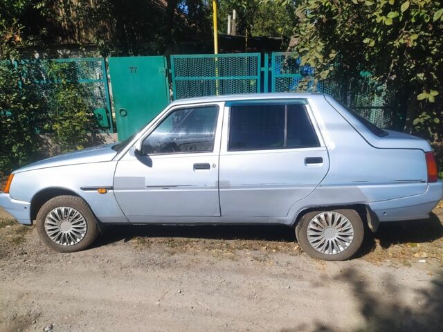 Сірий ЗАЗ 1103 Славута, об'ємом двигуна 1.2 л та пробігом 160 тис. км за 600 $, фото 4 на Automoto.ua