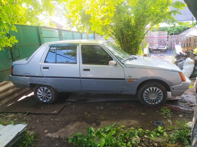 Сірий ЗАЗ 1103 Славута, об'ємом двигуна 1.2 л та пробігом 160 тис. км за 600 $, фото 2 на Automoto.ua