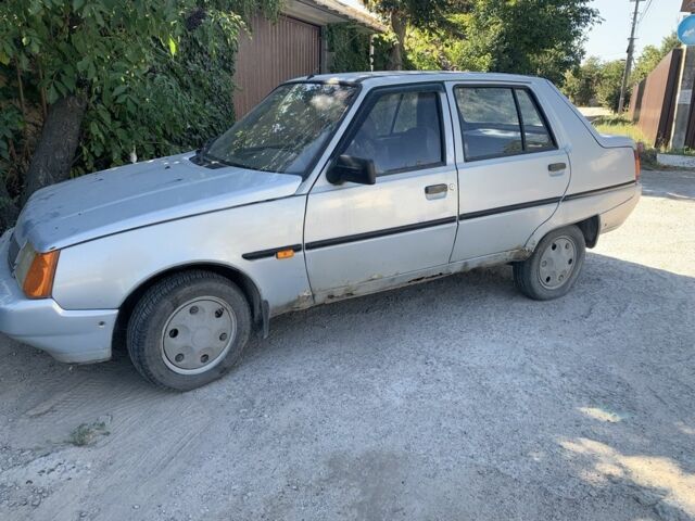Сірий ЗАЗ 1103 Славута, об'ємом двигуна 1.2 л та пробігом 150 тис. км за 670 $, фото 1 на Automoto.ua