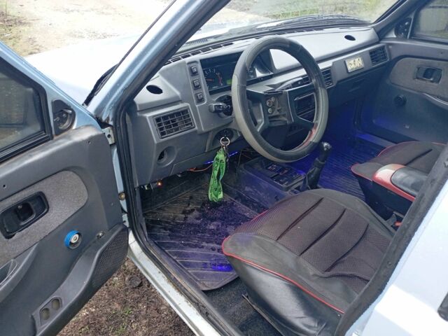 Серый ЗАЗ 1103 Славута, объемом двигателя 1.2 л и пробегом 35 тыс. км за 946 $, фото 5 на Automoto.ua