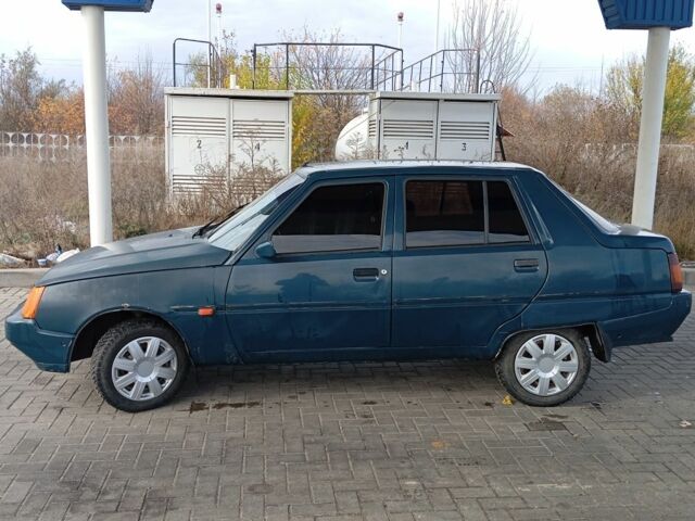 Серый ЗАЗ 1103 Славута, объемом двигателя 1 л и пробегом 171 тыс. км за 1290 $, фото 4 на Automoto.ua