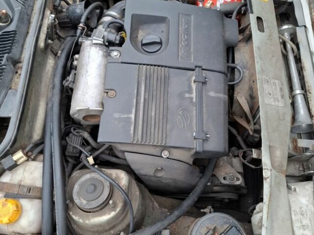 Серый ЗАЗ 1103 Славута, объемом двигателя 1.2 л и пробегом 280 тыс. км за 950 $, фото 5 на Automoto.ua