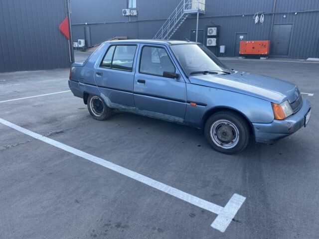 Серый ЗАЗ 1103 Славута, объемом двигателя 1.2 л и пробегом 240 тыс. км за 620 $, фото 2 на Automoto.ua