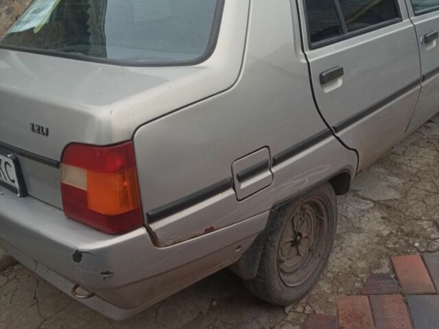 Серый ЗАЗ 1103 Славута, объемом двигателя 1.2 л и пробегом 170 тыс. км за 547 $, фото 3 на Automoto.ua