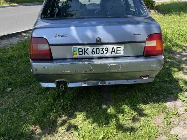 Серый ЗАЗ 1103 Славута, объемом двигателя 1.2 л и пробегом 90 тыс. км за 800 $, фото 1 на Automoto.ua