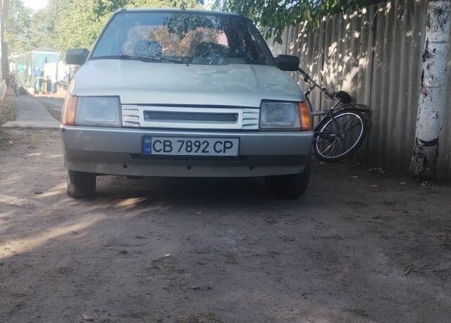 Серый ЗАЗ 1103 Славута, объемом двигателя 1 л и пробегом 159 тыс. км за 658 $, фото 5 на Automoto.ua