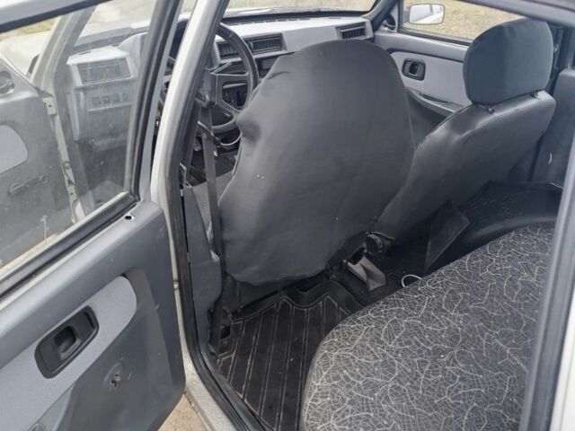 Серый ЗАЗ 1103 Славута, объемом двигателя 1.2 л и пробегом 200 тыс. км за 1000 $, фото 6 на Automoto.ua