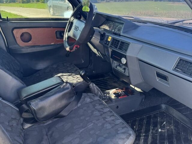Серый ЗАЗ 1103 Славута, объемом двигателя 1.2 л и пробегом 140 тыс. км за 1100 $, фото 3 на Automoto.ua