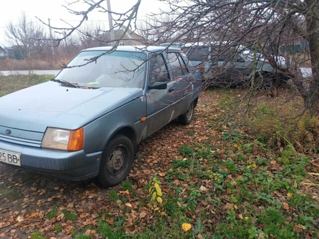 Серый ЗАЗ 1103 Славута, объемом двигателя 1.2 л и пробегом 300 тыс. км за 476 $, фото 1 на Automoto.ua