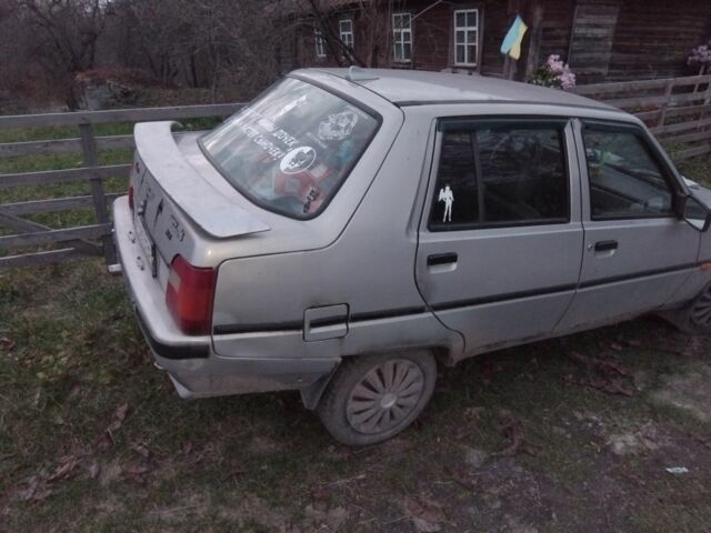 Серый ЗАЗ 1103 Славута, объемом двигателя 1 л и пробегом 137 тыс. км за 1000 $, фото 5 на Automoto.ua