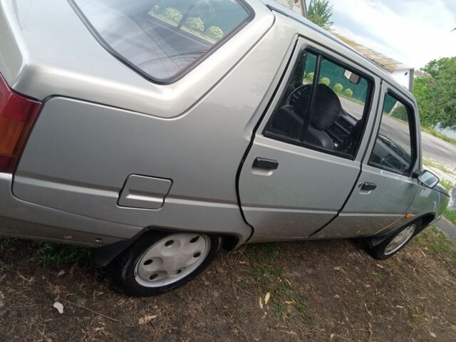 Серый ЗАЗ 1103 Славута, объемом двигателя 1.3 л и пробегом 30 тыс. км за 82000 $, фото 2 на Automoto.ua