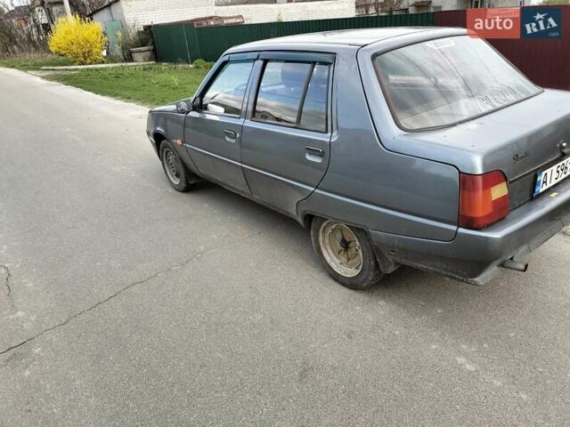 Серый ЗАЗ 1103 Славута, объемом двигателя 1.3 л и пробегом 170 тыс. км за 1500 $, фото 13 на Automoto.ua