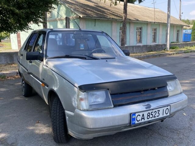 Сірий ЗАЗ 1103 Славута, об'ємом двигуна 1.2 л та пробігом 125 тис. км за 700 $, фото 1 на Automoto.ua