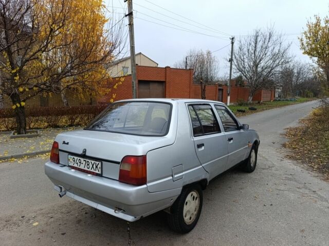 Серый ЗАЗ 1103 Славута, объемом двигателя 1.2 л и пробегом 165 тыс. км за 950 $, фото 3 на Automoto.ua