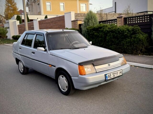 Серый ЗАЗ 1103 Славута, объемом двигателя 1.2 л и пробегом 115 тыс. км за 1200 $, фото 1 на Automoto.ua