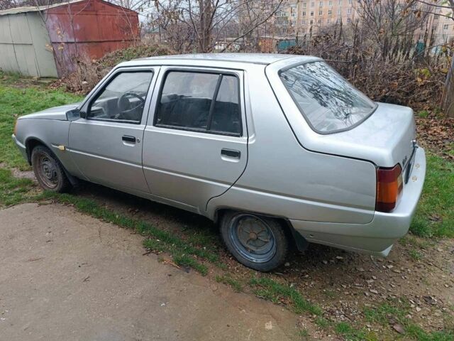 Серый ЗАЗ 1103 Славута, объемом двигателя 1.2 л и пробегом 87 тыс. км за 900 $, фото 7 на Automoto.ua