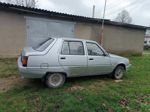 Серый ЗАЗ 1103 Славута, объемом двигателя 1.2 л и пробегом 87 тыс. км за 900 $, фото 3 на Automoto.ua