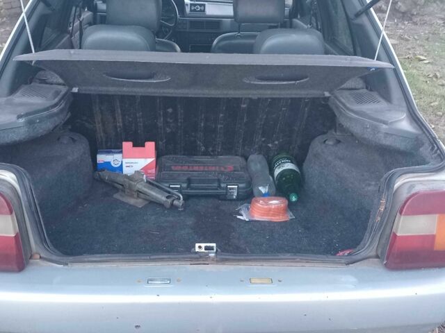 Серый ЗАЗ 1103 Славута, объемом двигателя 1.2 л и пробегом 130 тыс. км за 717 $, фото 4 на Automoto.ua