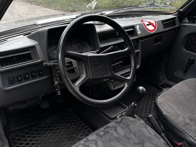 Серый ЗАЗ 1103 Славута, объемом двигателя 0 л и пробегом 193 тыс. км за 750 $, фото 4 на Automoto.ua