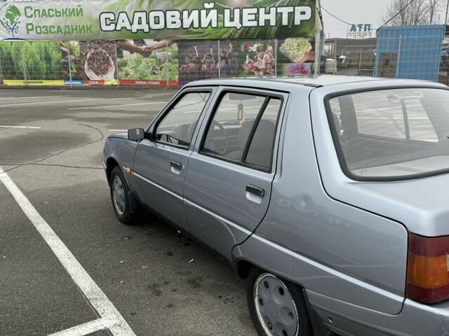 Серый ЗАЗ 1103 Славута, объемом двигателя 1.2 л и пробегом 80 тыс. км за 1100 $, фото 6 на Automoto.ua