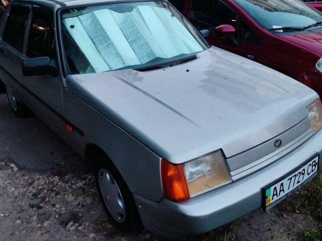 Сірий ЗАЗ 1103 Славута, об'ємом двигуна 1.2 л та пробігом 100 тис. км за 900 $, фото 2 на Automoto.ua