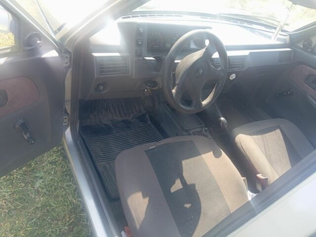 Серый ЗАЗ 1103 Славута, объемом двигателя 1.2 л и пробегом 150 тыс. км за 800 $, фото 6 на Automoto.ua