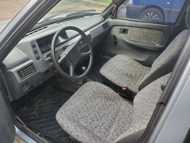 Серый ЗАЗ 1103 Славута, объемом двигателя 1.2 л и пробегом 777 тыс. км за 1400 $, фото 2 на Automoto.ua