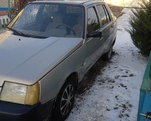 Серый ЗАЗ 1103 Славута, объемом двигателя 1.3 л и пробегом 75 тыс. км за 1200 $, фото 4 на Automoto.ua