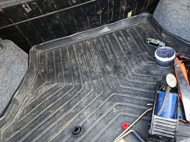 Сірий ЗАЗ 1103 Славута, об'ємом двигуна 1.35 л та пробігом 170 тис. км за 1074 $, фото 5 на Automoto.ua