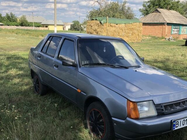 Серый ЗАЗ 1103 Славута, объемом двигателя 1.3 л и пробегом 102 тыс. км за 1439 $, фото 3 на Automoto.ua