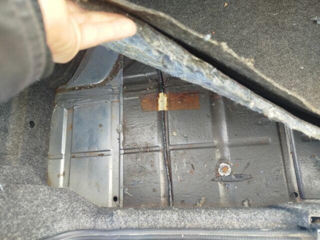 Серый ЗАЗ 1103 Славута, объемом двигателя 0 л и пробегом 51 тыс. км за 2650 $, фото 2 на Automoto.ua