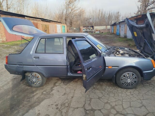 Серый ЗАЗ 1103 Славута, объемом двигателя 0 л и пробегом 51 тыс. км за 2650 $, фото 1 на Automoto.ua