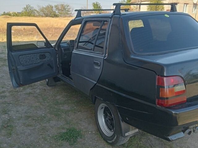 Серый ЗАЗ 1103 Славута, объемом двигателя 1.1 л и пробегом 3 тыс. км за 600 $, фото 3 на Automoto.ua