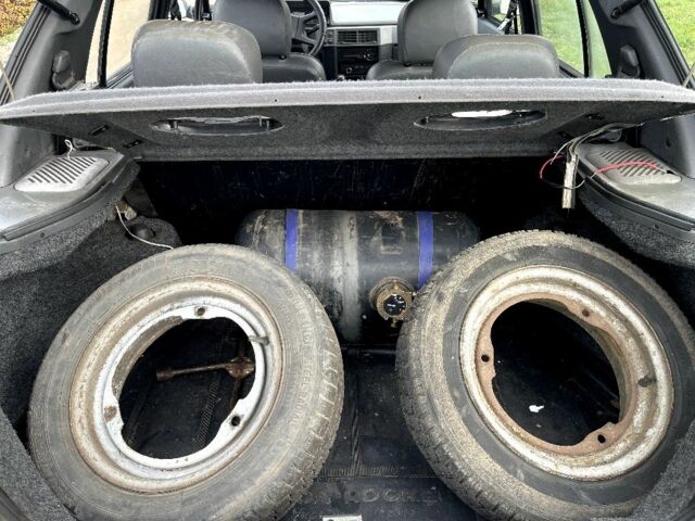 Серый ЗАЗ 1103 Славута, объемом двигателя 1.2 л и пробегом 96 тыс. км за 1200 $, фото 5 на Automoto.ua