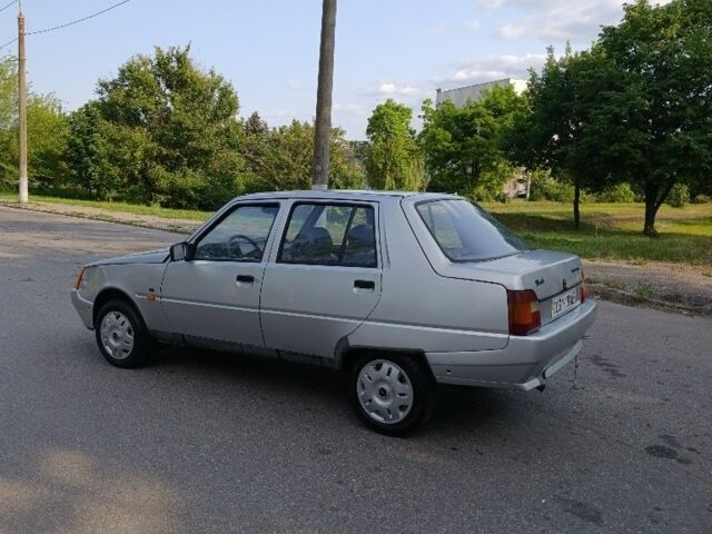 Серый ЗАЗ 1103 Славута, объемом двигателя 0 л и пробегом 169 тыс. км за 585 $, фото 12 на Automoto.ua