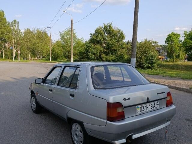 Серый ЗАЗ 1103 Славута, объемом двигателя 0 л и пробегом 169 тыс. км за 585 $, фото 10 на Automoto.ua