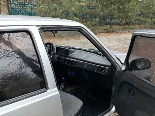 Серый ЗАЗ 1103 Славута, объемом двигателя 1.2 л и пробегом 200 тыс. км за 500 $, фото 9 на Automoto.ua