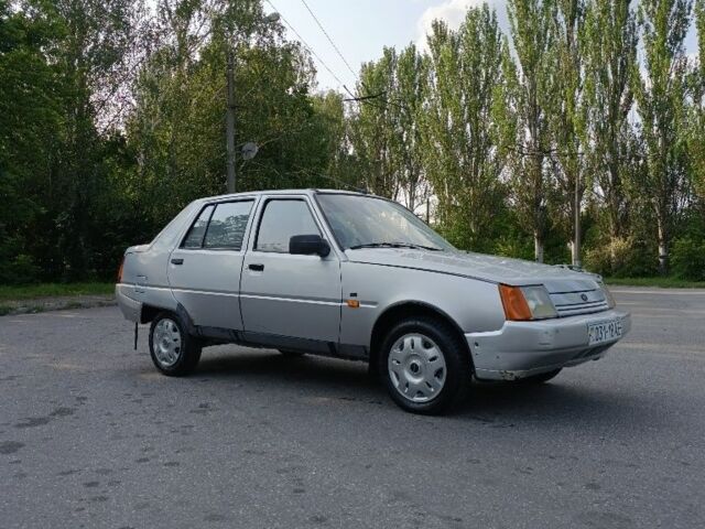 Серый ЗАЗ 1103 Славута, объемом двигателя 0 л и пробегом 169 тыс. км за 585 $, фото 20 на Automoto.ua