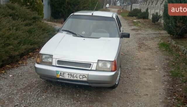 Серый ЗАЗ 1103 Славута, объемом двигателя 1.2 л и пробегом 140 тыс. км за 1100 $, фото 6 на Automoto.ua