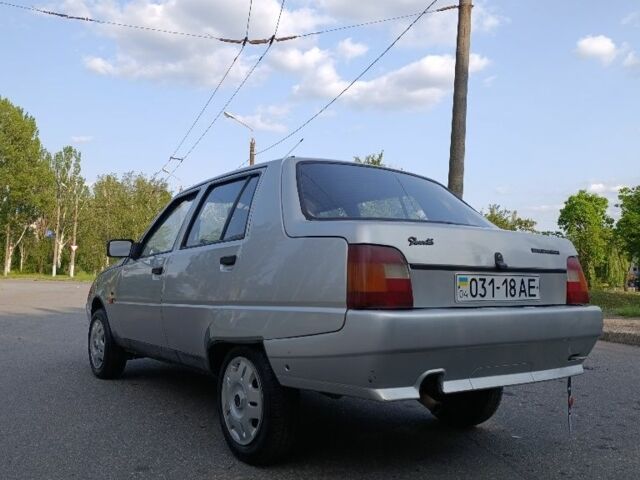 Серый ЗАЗ 1103 Славута, объемом двигателя 0 л и пробегом 169 тыс. км за 585 $, фото 11 на Automoto.ua