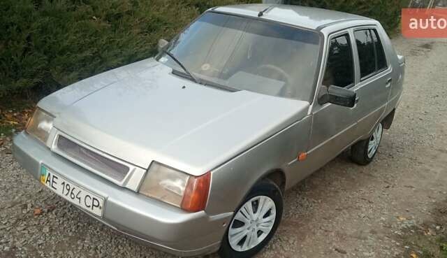 Серый ЗАЗ 1103 Славута, объемом двигателя 1.2 л и пробегом 140 тыс. км за 1100 $, фото 2 на Automoto.ua