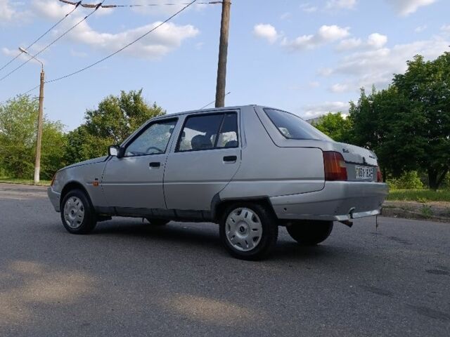 Серый ЗАЗ 1103 Славута, объемом двигателя 0 л и пробегом 169 тыс. км за 585 $, фото 9 на Automoto.ua