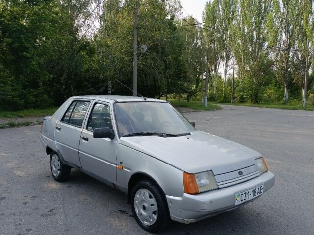 Серый ЗАЗ 1103 Славута, объемом двигателя 0 л и пробегом 169 тыс. км за 585 $, фото 2 на Automoto.ua