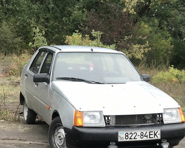 ЗАЗ 1103 Славута 2001 в Днепре (Днепропетровске) на Automoto.ua Серый ЗАЗ 1103 Славута, объемом двигателя 1.2 л и пробегом 17 тыс. км за 1070 $, фото 6 на Automoto.ua