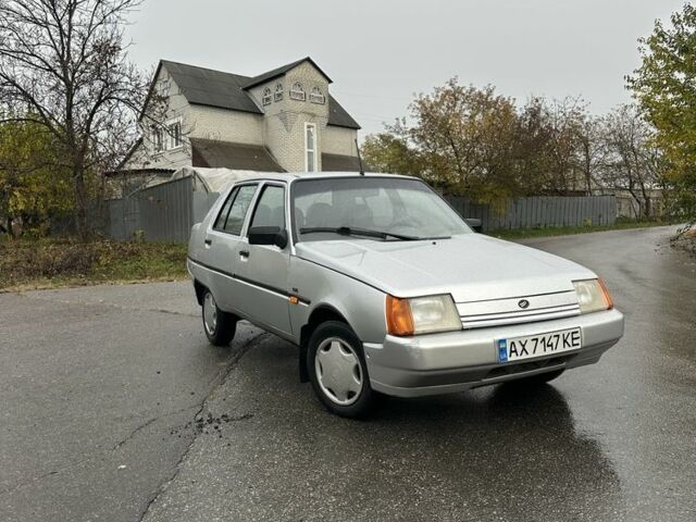 ЗАЗ 1103 Славута 2003 в Дергачах на Automoto.ua Серый ЗАЗ 1103 Славута, объемом двигателя 1.2 л и пробегом 68 тыс. км за 1400 $, фото 3 на Automoto.ua