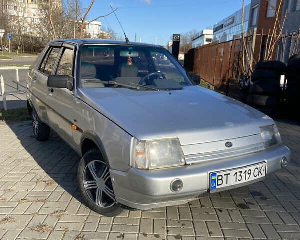 Сірий ЗАЗ 1103 Славута, об'ємом двигуна 1.2 л та пробігом 186 тис. км за 950 $, фото 4 на Automoto.ua