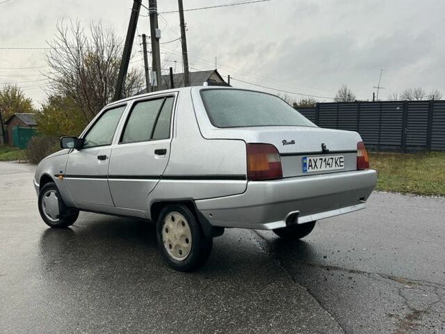 ЗАЗ 1103 Славута 2003 в Дергачах на Automoto.ua Серый ЗАЗ 1103 Славута, объемом двигателя 1.2 л и пробегом 68 тыс. км за 1400 $, фото 1 на Automoto.ua