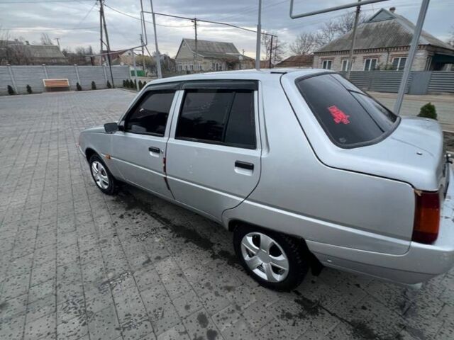 Серый ЗАЗ 1103 Славута, объемом двигателя 1.2 л и пробегом 237 тыс. км за 750 $, фото 1 на Automoto.ua